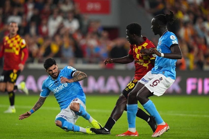 Trabzonspor karıştı: Yenilgi sonrası soyunma odasında tartışma çıktı!