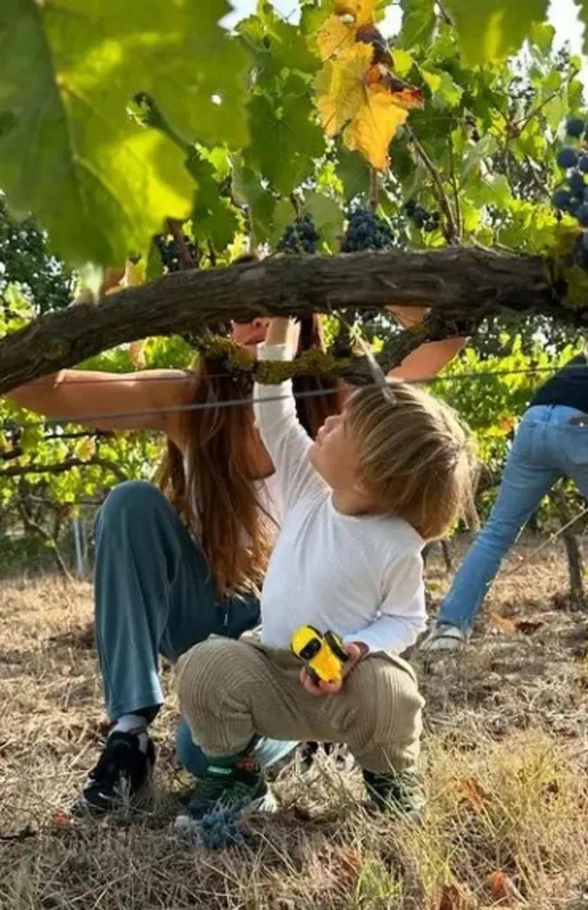 Başak Dizer'den Kıvanç Tatlıtuğ'a romantik kutlama!
