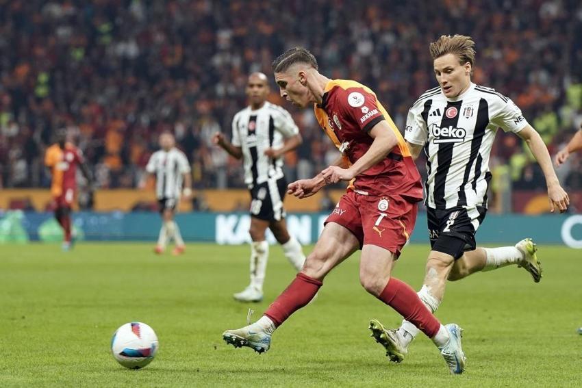 Galatasaray, Beşiktaş mağlup etti! Hem namağlup hem zirvenin tek sahibi