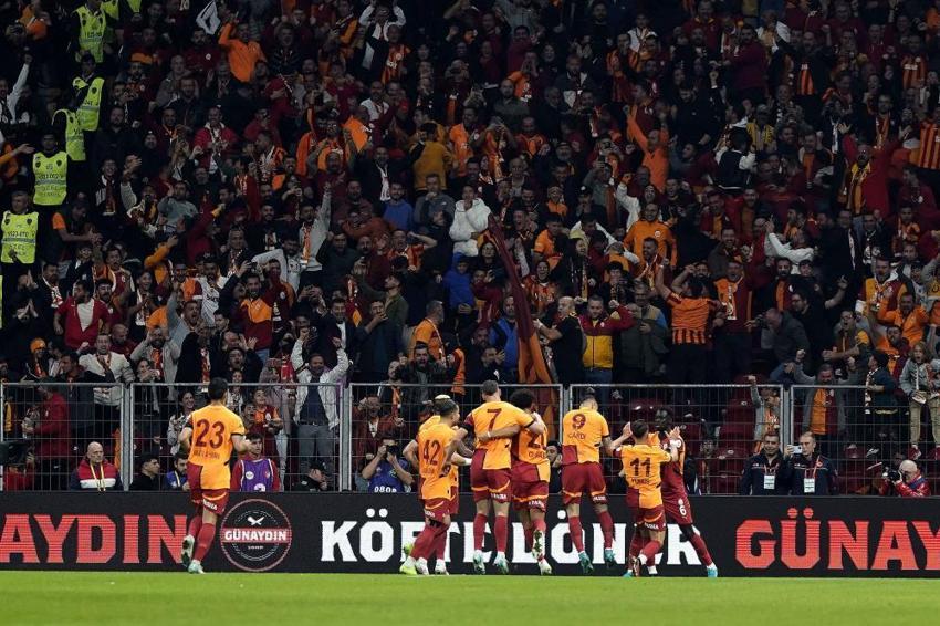 Okan Buruk, Gabriel Sara'nın sırrını açıkladı! Tek nedeni Zidane, özel uçakla İstanbul'a getirmiş