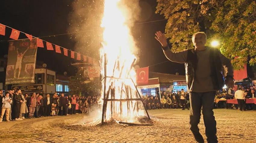 Ankara'daki bu ilçede Cumhuriyet coşkusu geleneklerle kutlanıyor