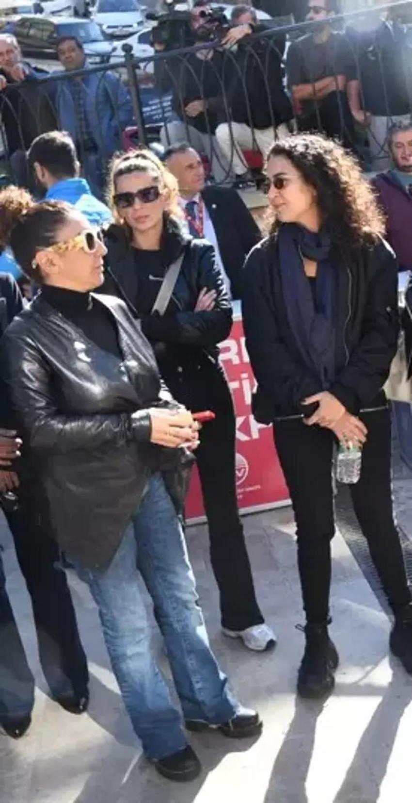 Şevket Çoruh'un acı günü! Annesi son yolculuğuna uğurlandı