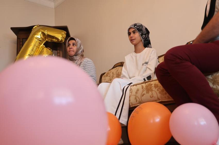 14 yaşındaki Fatma Zehra lösemiyi yendi bir günde 3 bayramı birden yaşadı