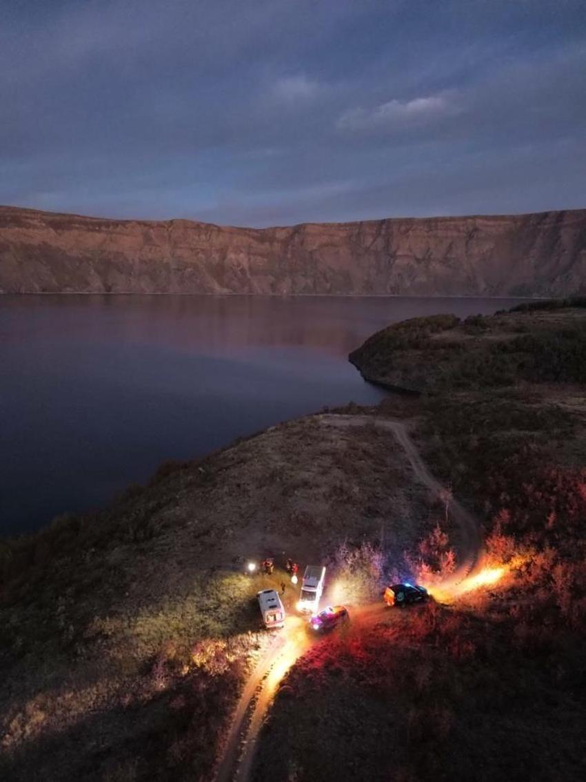 İngiliz turiste Nemrut'ta ayılar saldırdı! Kamp alanını yok ettiler

