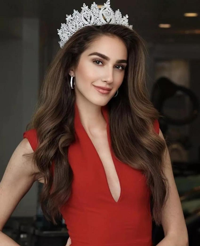 Filtre mi, estetik mi? Miss Turkey birincisi İdil Bilgen'in son hali şaşırttı