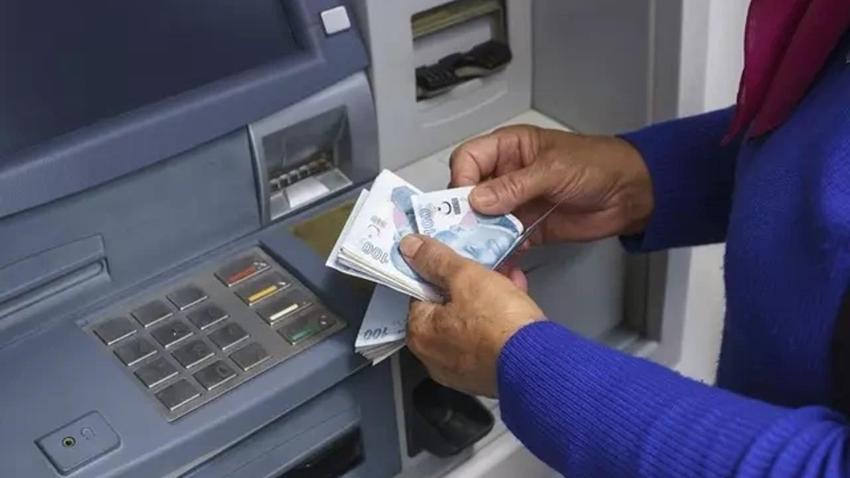 Resmi olarak gündemde: Emeklilik yaşında değişiklik sinyali