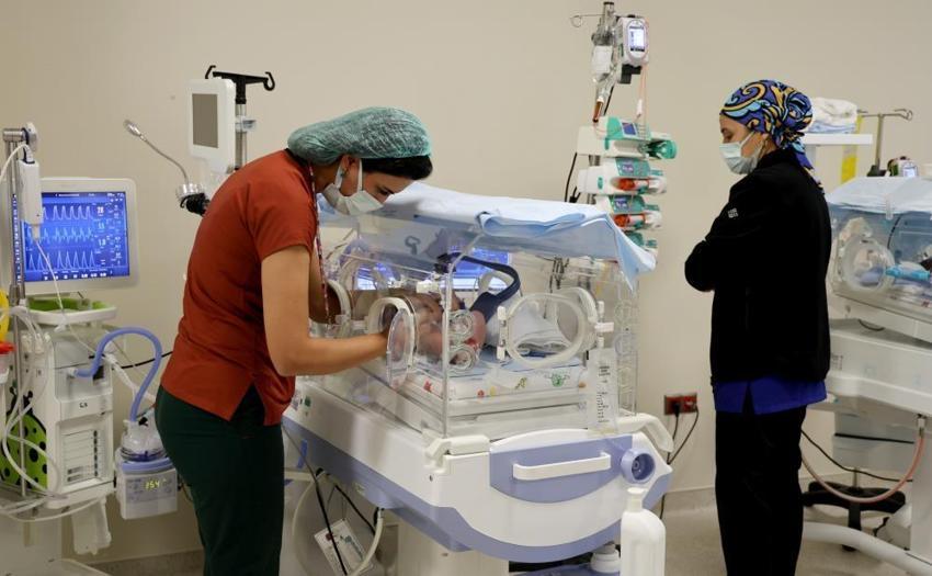 Onlara gözleri gibi bakıyorlar! Adana'da yenidoğan bebek ünitesinde yüzde 100 dolulukla hizmet veriliyor