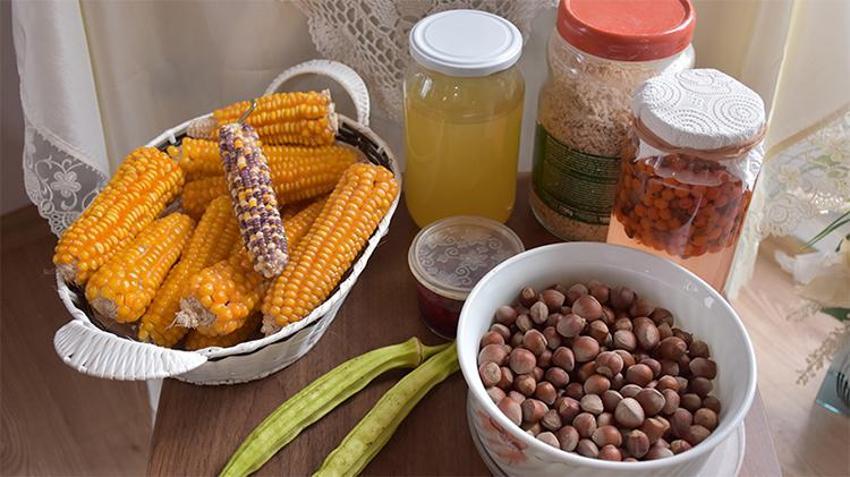 Trabzon'da eğitim alan emekli çift üretime başladı, ek gelir sağlıyorlar