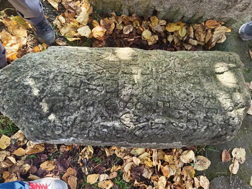 Ordu'da yıllarca üzerine oturup çay içtikleri taş tarihi eser çıktı!