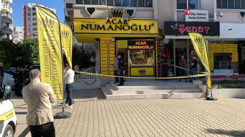 Kuyumcuyu vurup 900 gram altın çaldı, boynundaki dövme kendisini ele verdi