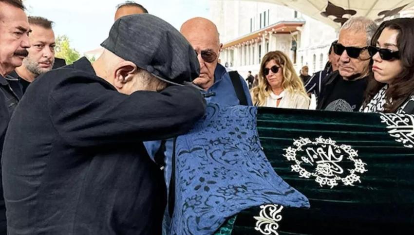 Evlat acısıyla sarsılmıştı! Mazhar Alanson'un son hali dikkat çekti