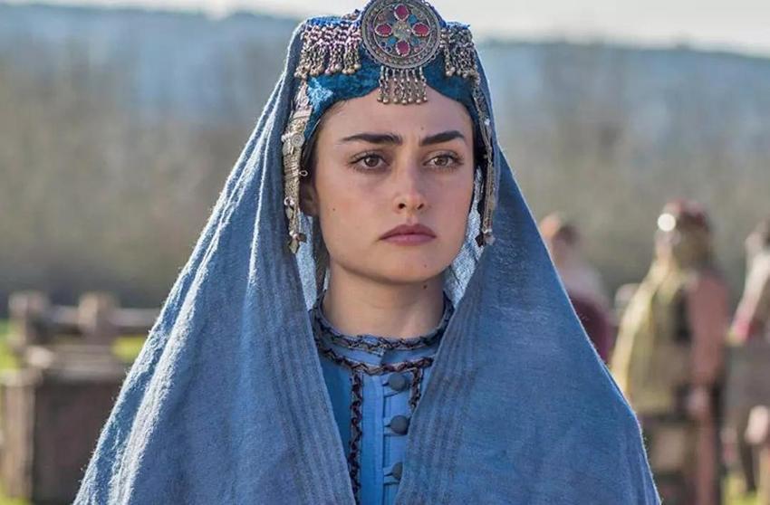 Aşk yaramış! Esra Bilgiç pozlarıyla mest etti