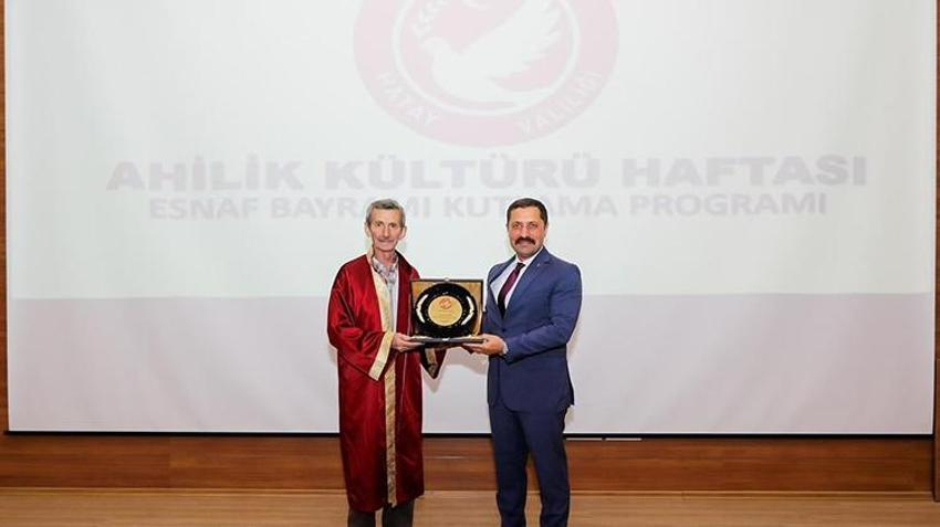 Yılın 'Türkiye Ahisi’ 69 yıldır makineye direniyor! 'Yurt genelinde bu mesleği yapan yok'