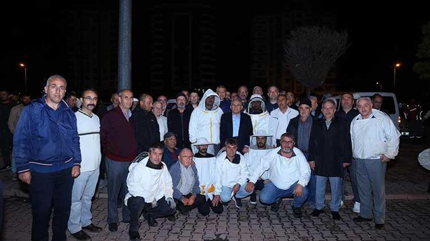 Kayseri'de dağıtılan arı kovanlarından bal hasadı yapıldı