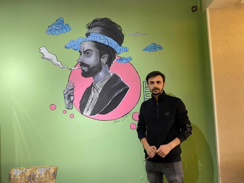 Yozgatlı ressam Türk sinemasının yıldızlarını duvarlara kazıyor!