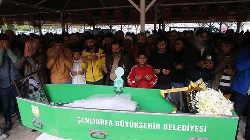 Şişli'de öldürülen Şirine acı veda: Babası göz yaşlarını tutamadı, kahreden detay cenazede ortaya çıktı!