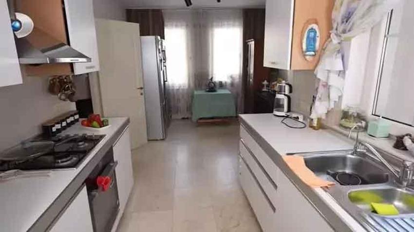 Ünlü oyuncu Ümit Oğuz, evinin kapılarını Evim Şahane'ye açtı! 