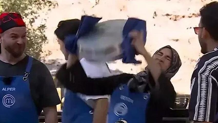 Masterchef'te Beyza'nın sağlık durumunu Somer şef açıkladı! Devam edecek mi?