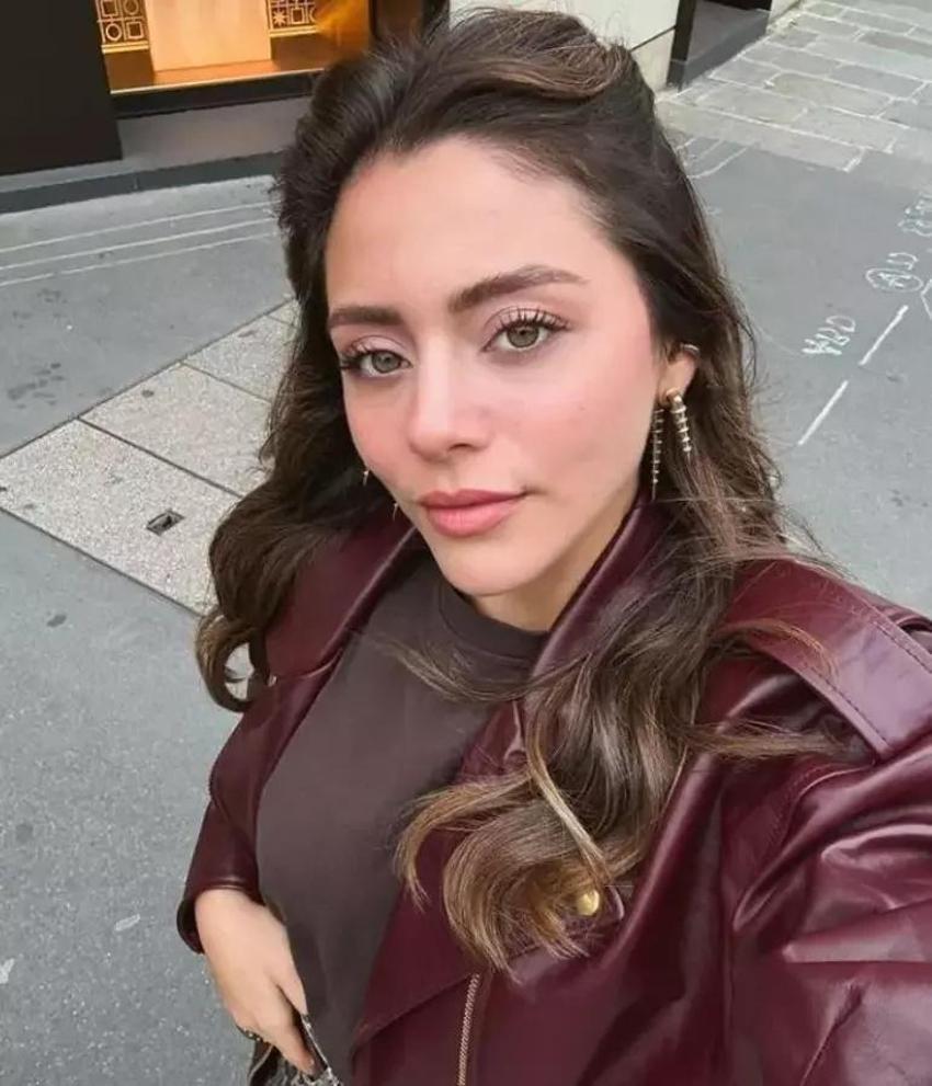 Sıla Türkoğlu Paris'te aşka geldi! Romantik paylaşım...