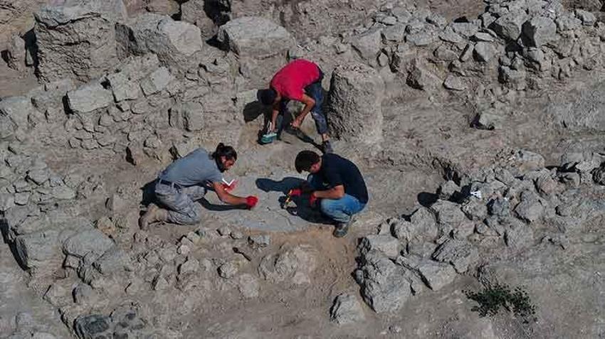 Adana'da Tatarlı Höyük'te binlerce yıllık sır ortaya çıktı: Tanrıça kültüne ait izlere rastlandı