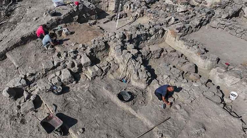 Adana'da Tatarlı Höyük'te binlerce yıllık sır ortaya çıktı: Tanrıça kültüne ait izlere rastlandı
