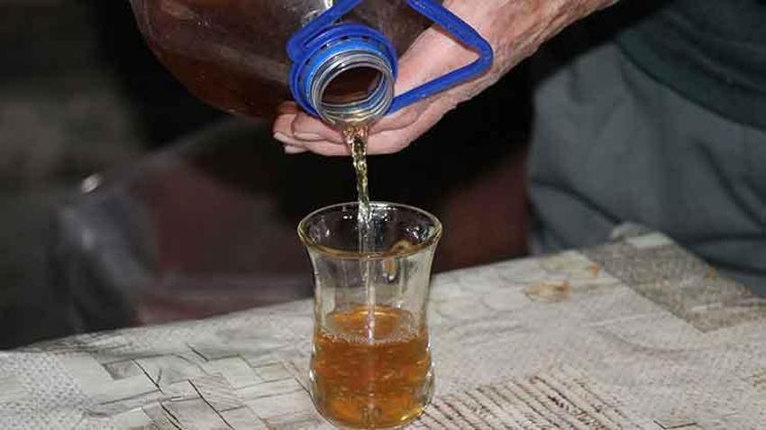 Binlerce yıllık fıçılarda mayalanıyor: Yazıköy'de sirke kültürü yüzyıllardır devam ediyor