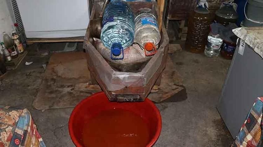 Binlerce yıllık fıçılarda mayalanıyor: Yazıköy'de sirke kültürü yüzyıllardır devam ediyor