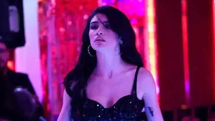 Dilber'in dansı herkesi coşturacak! ''Benim ölümüm senin elinden olacak!''