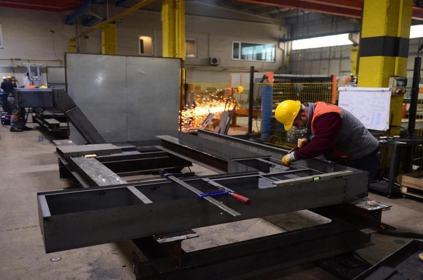 Yabancıların çalışma şartları değişti! Sektör ve mesleklere göre ayrı uygulama var