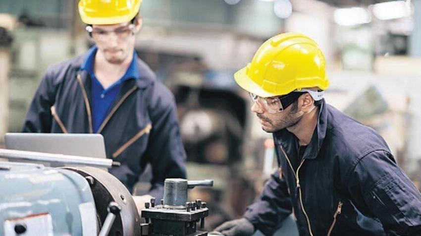 Yabancıların çalışma şartları değişti! Sektör ve mesleklere göre ayrı uygulama var