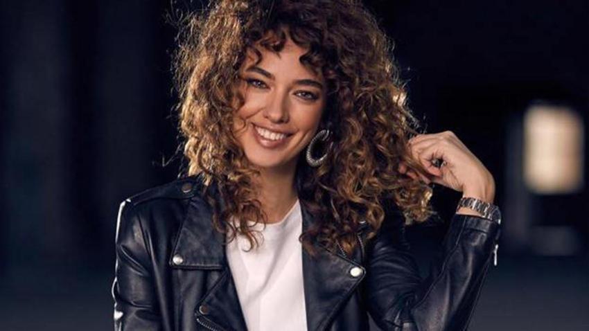 Seda Bakan dünyaca ünlü isimle pişti oldu! Bordolara büründü