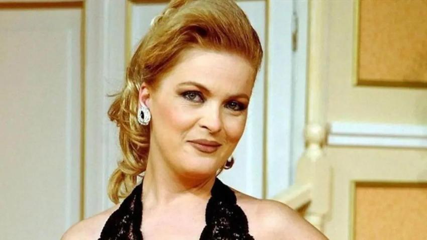 Nurseli İdiz canlı yayında aylık kazancını açıkladı!