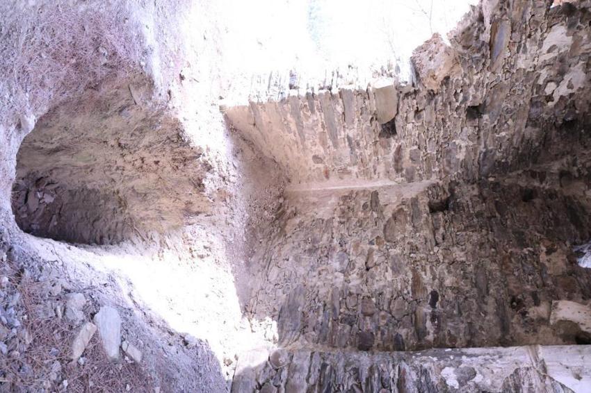 Muğla'da kiliseyi delik deşik ettiler! Sebebi başka çıktı: Meğer dertleri paraymış!
