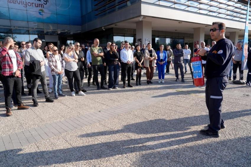 Çukurova Belediyesi'nde personele temel yangın eğitimi