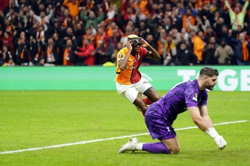 Galatasaray'dan Tottenham karşısında gövde gösterisi