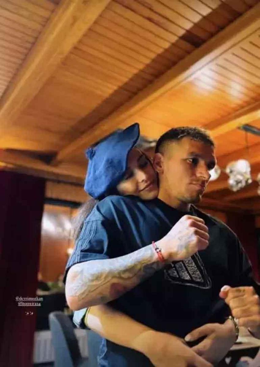 Devrim Özkan'dan 'efsane' paylaşım: Aşk doludizgin devam ediyor