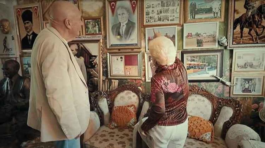 Atatürk sevgisi Rus televizyonuna konu oldu: Evini müzeye çeviren kadın: 'Bu sevgi bana babamdan kalma'