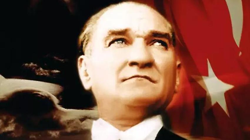 Ulu önder Atatürk’e sonsuz sevgi ve büyük özlem! Spiker kara haberi ağlayarak açıkladı