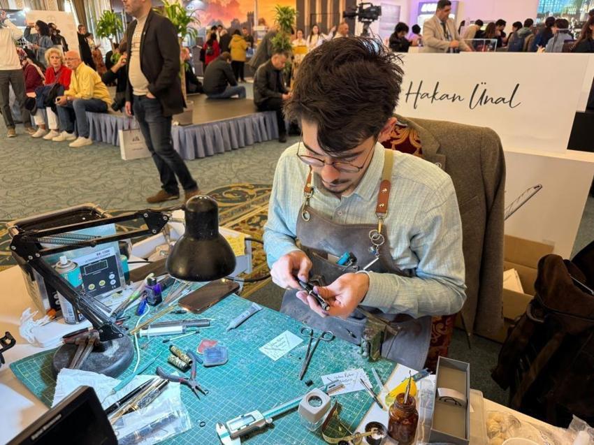 Çırağan Sarayı'nda kalem festivali! En pahalısı 3 milyon TL