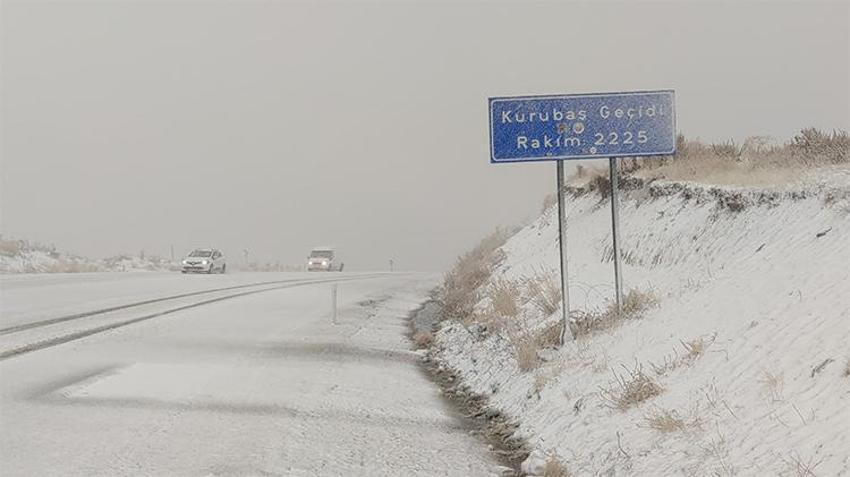 Lapa lapa kar batıya ilerliyor! Kar yağışı dalga dalga yayılacak, MGM son dakika olarak duyurdu 