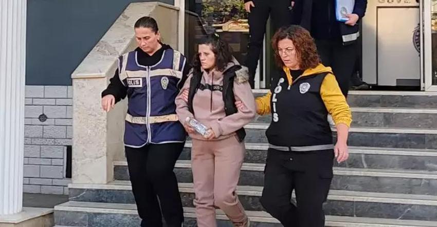 İzmir'de elektrikli sobadan çıkan yangında ölen 5 kardeşe veda! Anne hakkında karar verildi