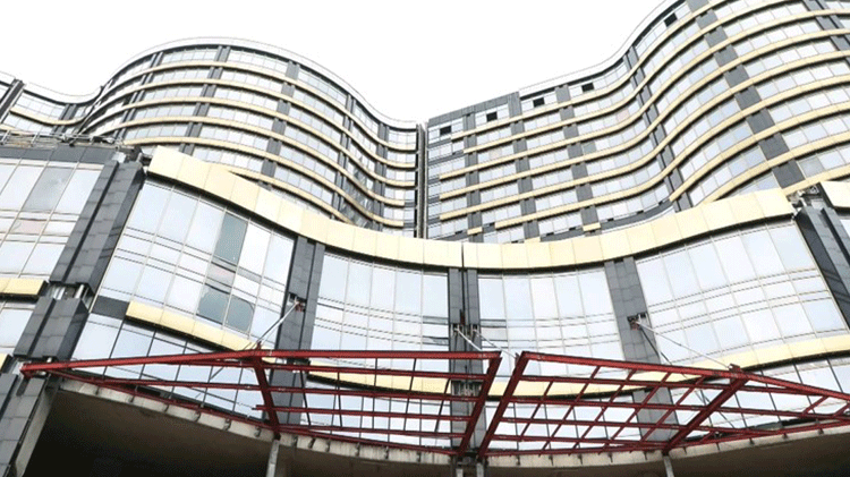 Fadıl Akgündüz'ün inşasını bitiremediği Caprice Gold satışa çıkarıldı! Fiyatı belli oldu