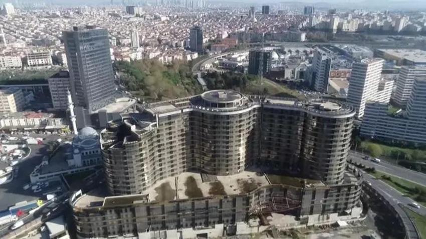 Fadıl Akgündüz'ün inşasını bitiremediği Caprice Gold satışa çıkarıldı! Fiyatı belli oldu