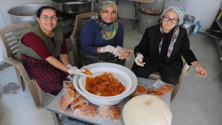 Mari ablanın bal kabakları depremzede kadınlara umut oldu!
