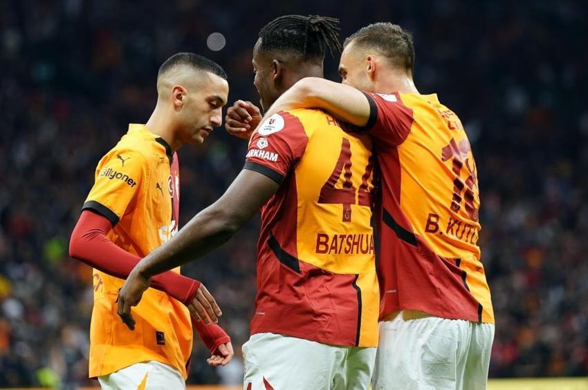Dursun Özbek'in transfer çalımı Ali Koç'u pişman etti! Cenk Tosun derken En-Nesyri'yi solladı
