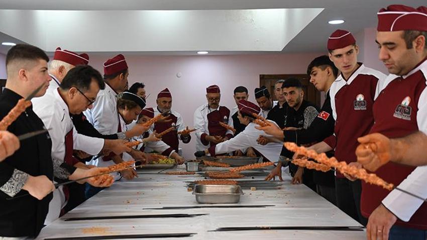 Lezzeti ülke sınırlarını aştı! Avustralya Adana kebabı ile tanışacak
