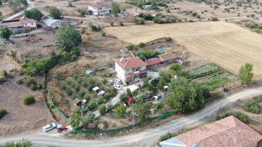 Süper dede süper çiftlik kurdu! Keyfini Kastamonulu çocuklar sürüyor