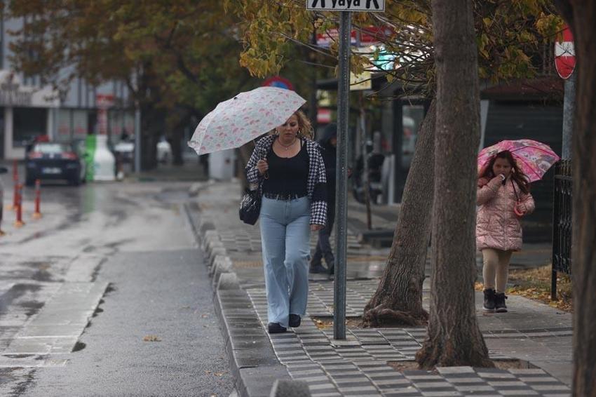 Son hava durumu raporu açıklandı Meteoroloji sağanak yağışlara karşı uyardı