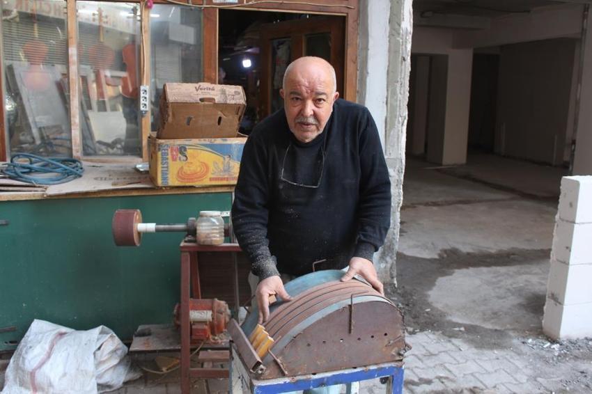 Sanatı onun parmak uçlarında: Sivaslı ud ustasının yarım asırlık meslek aşkı 