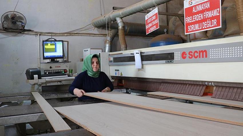 Sanayideki tek kadın usta oldu! Muhasebeciliği bırakıp marangoz oldu: 'Yapamazsın' diyenler, takdir etmek durumunda kaldı